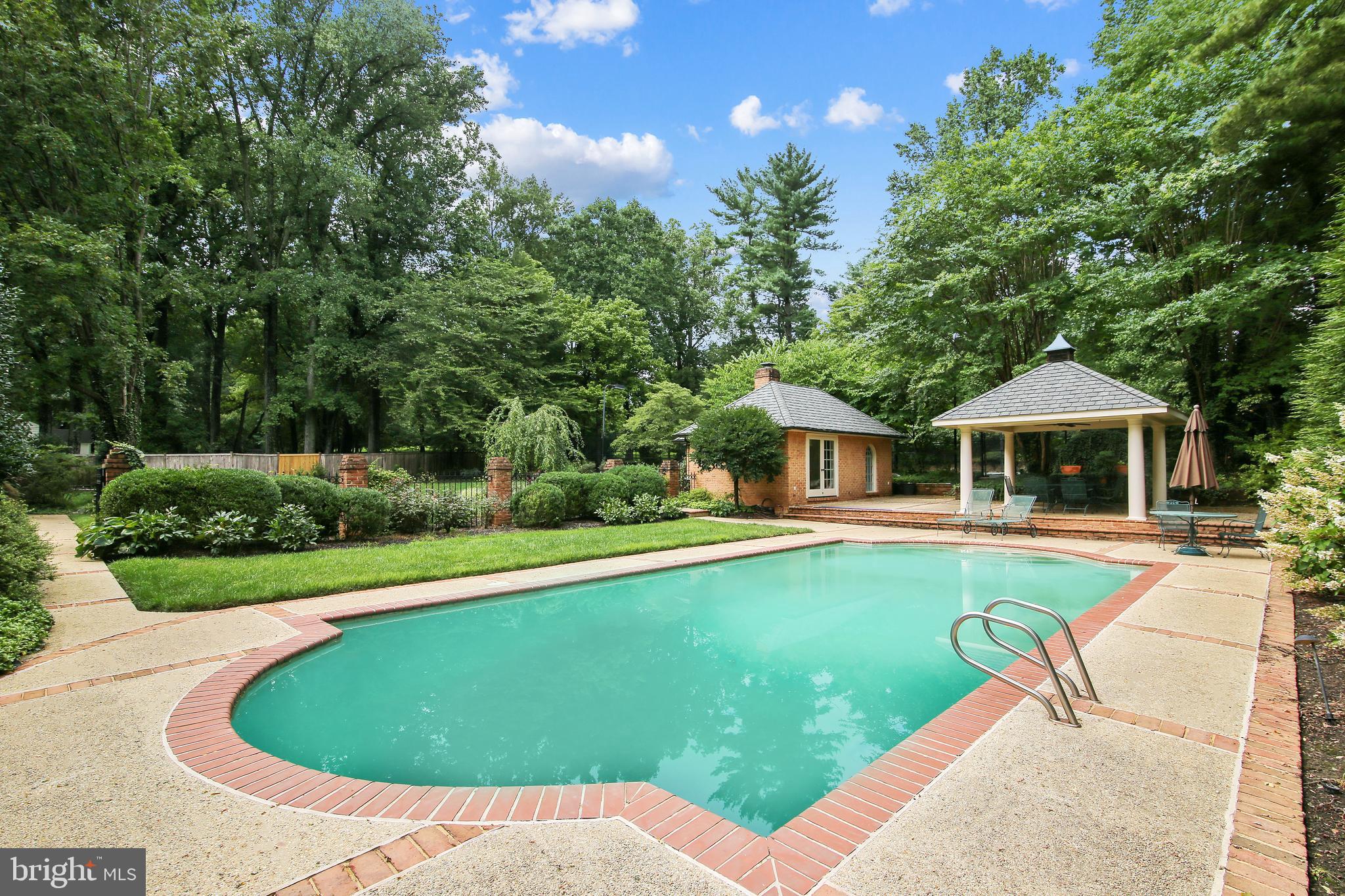 8723 Persimmon Tree Road Potomac, MD 20854 - Photo 33 of 81