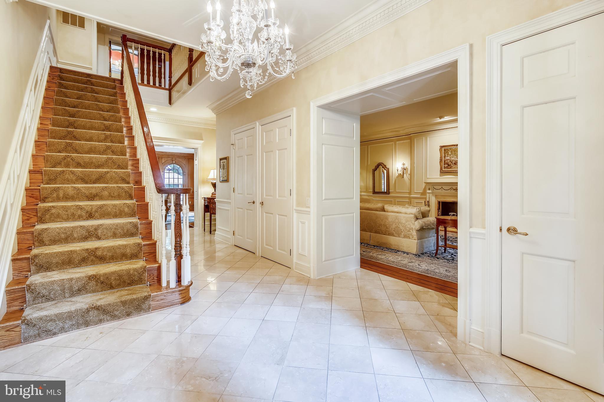 8723 Persimmon Tree Road Potomac, MD 20854 - Photo 7 of 81