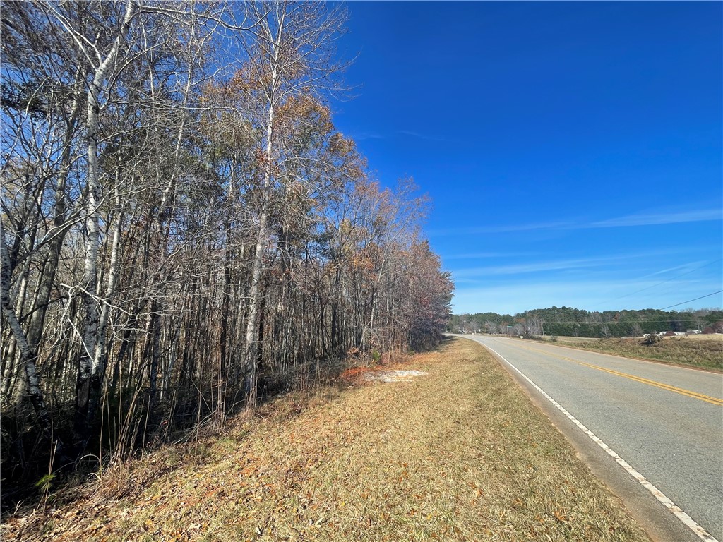 3-4 Keowee School Road Seneca, SC 29672 - Photo 3 of 39 Gallery Image 3