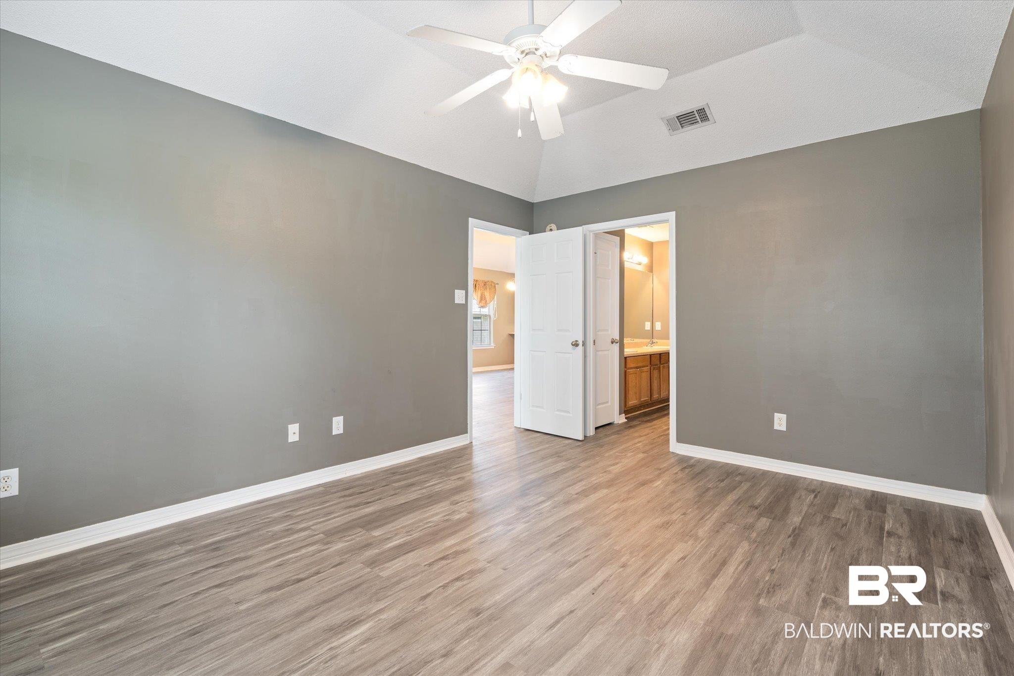 921 East Hamilton Bridges Drive Mobile, AL 36695 - Photo 9 of 23