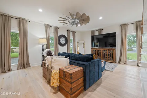 $649,999 | 2085 Main, Arnaudville, LA 70512