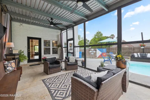 $649,999 | 2085 Main, Arnaudville, LA 70512