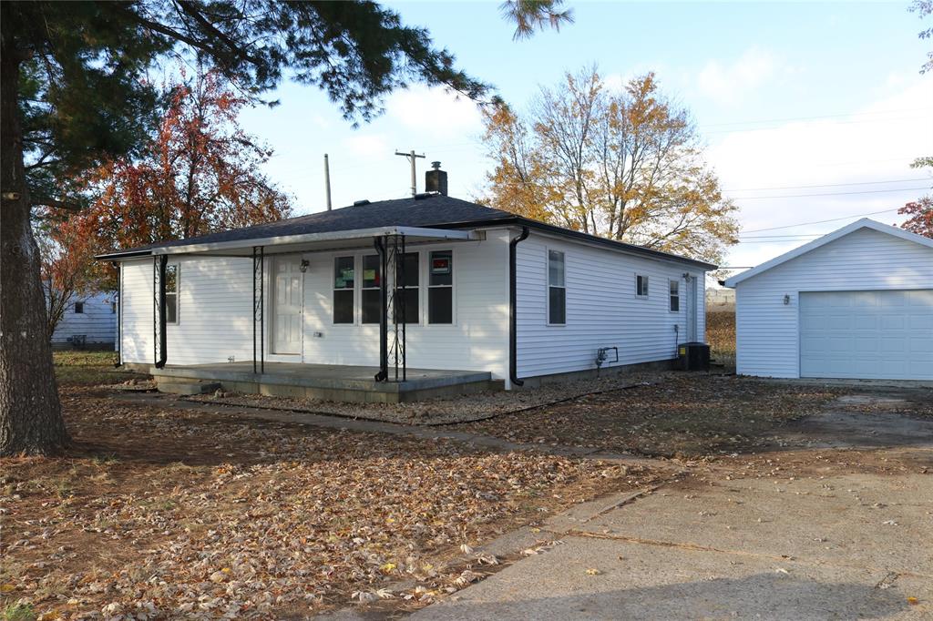 236 Andover Road Anderson, IN 46013 - Photo 1 of 14 Gallery Image 1