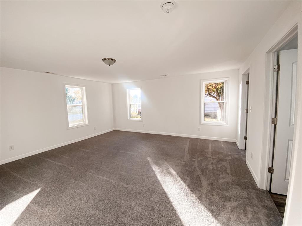 236 Andover Road Anderson, IN 46013 - Photo 5 of 14 Gallery Image 5