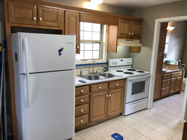 $650,000 | 204 George Akins Road, Westmoreland, TN 37186