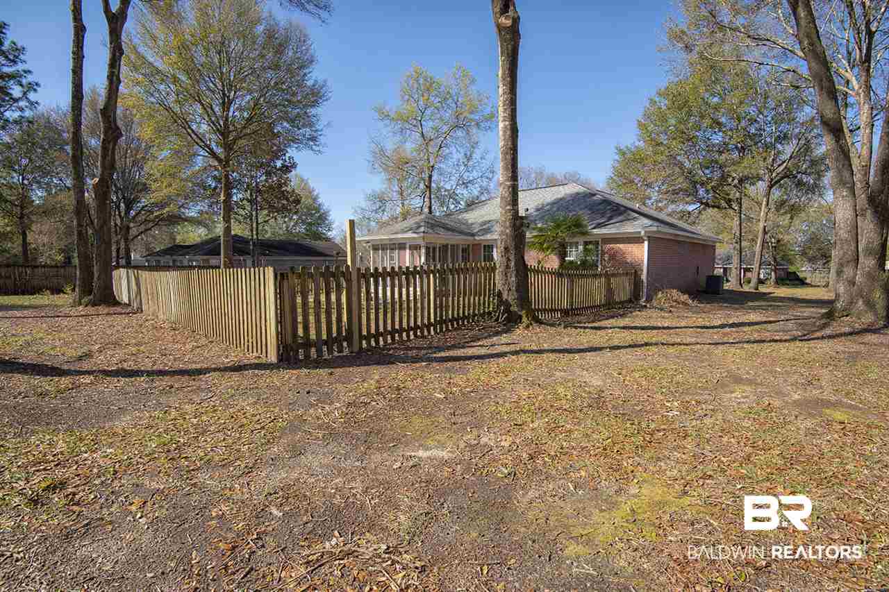 185 Robbins Boulevard Daphne, AL 36526 - Photo 32 of 35