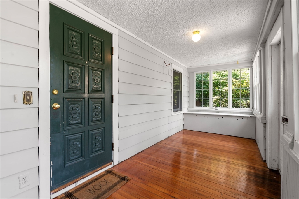 5 Westover Road Worcester, MA 01606 - Photo 4 of 35 Gallery Image 4