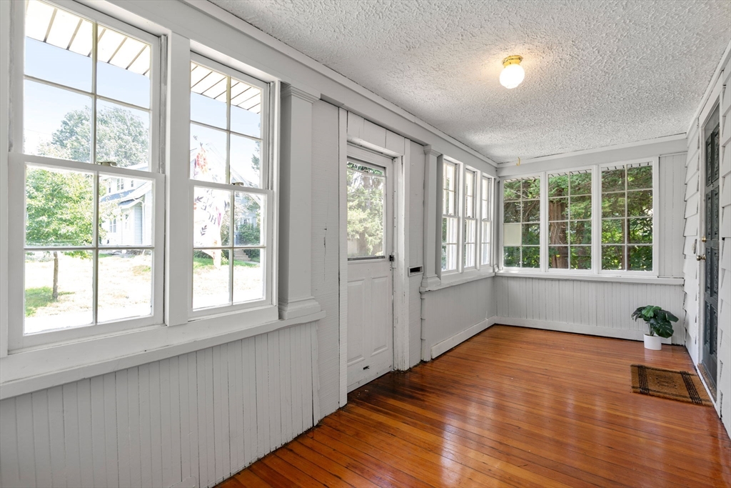 5 Westover Road Worcester, MA 01606 - Photo 5 of 35 Gallery Image 5