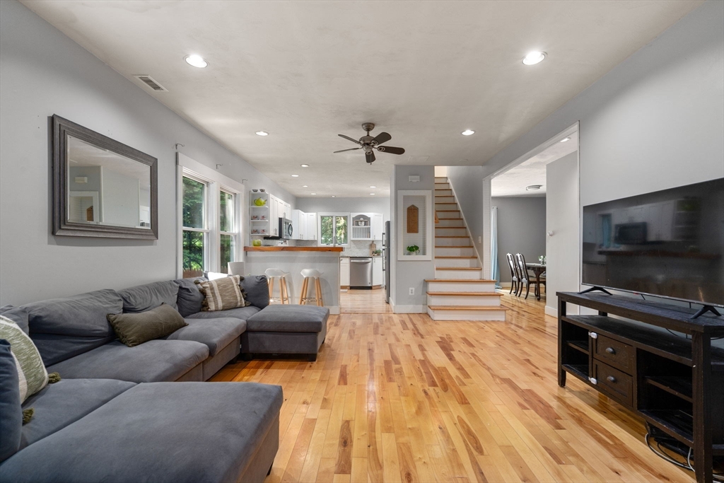 5 Westover Road Worcester, MA 01606 - Photo 9 of 35 Gallery Image 9