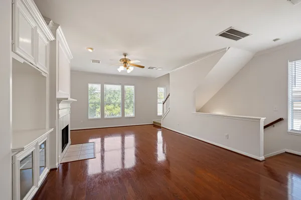 $2,300 | 1727 Hadley Street, Houston, TX 77003