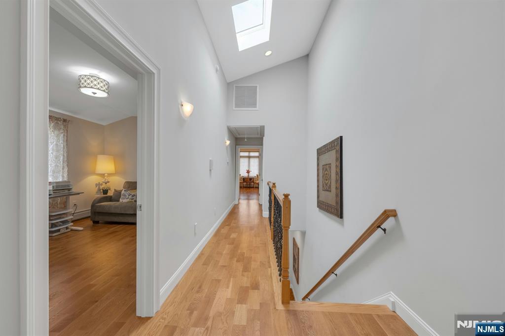 440 Morningside Avenue, Unit B Fairview, NJ 07022 - Photo 17 of 32