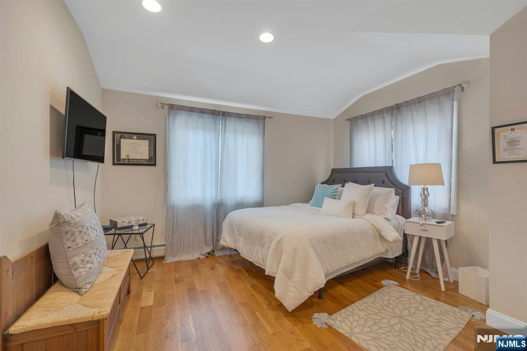 440 Morningside Avenue, Unit B Fairview, NJ 07022 - Photo 18 of 32