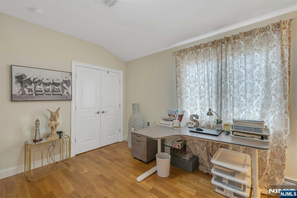 440 Morningside Avenue, Unit B Fairview, NJ 07022 - Photo 20 of 32
