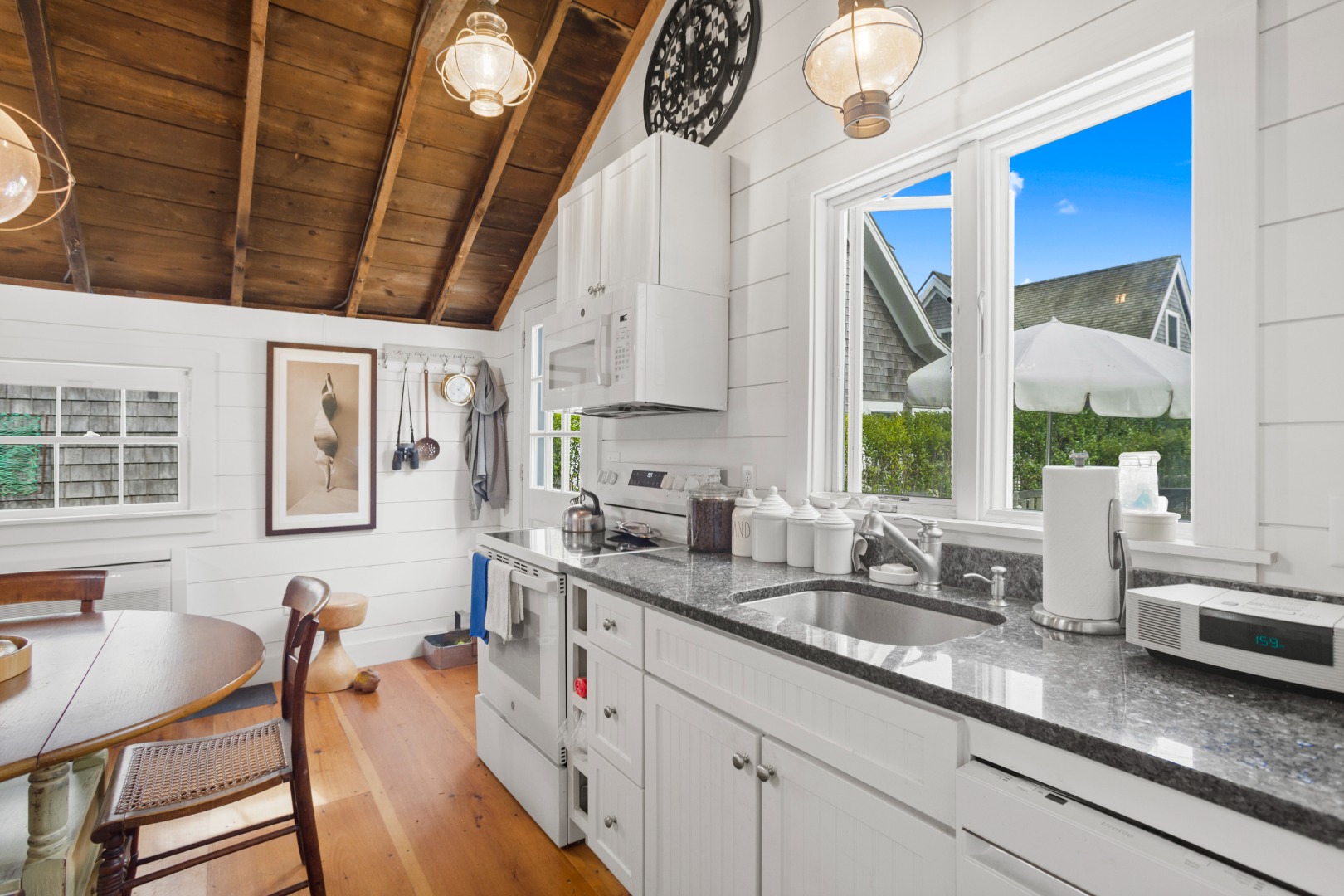 5 Bank Street Nantucket, MA 02554 - Photo 7 of 17 Gallery Image 7