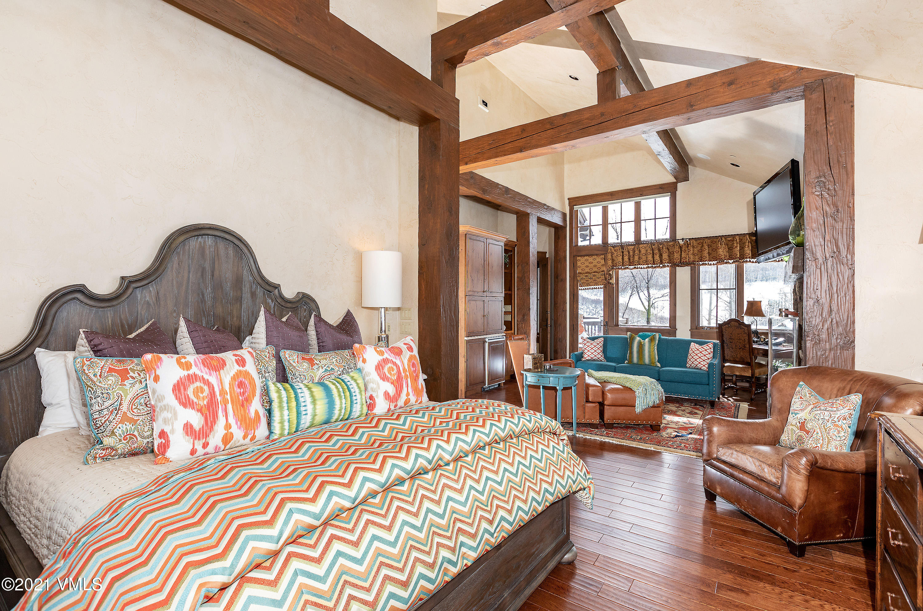 1092 Summit Trail Edwards, CO 81632 - Photo 14 of 48 a bedroom with bed and a large mirror