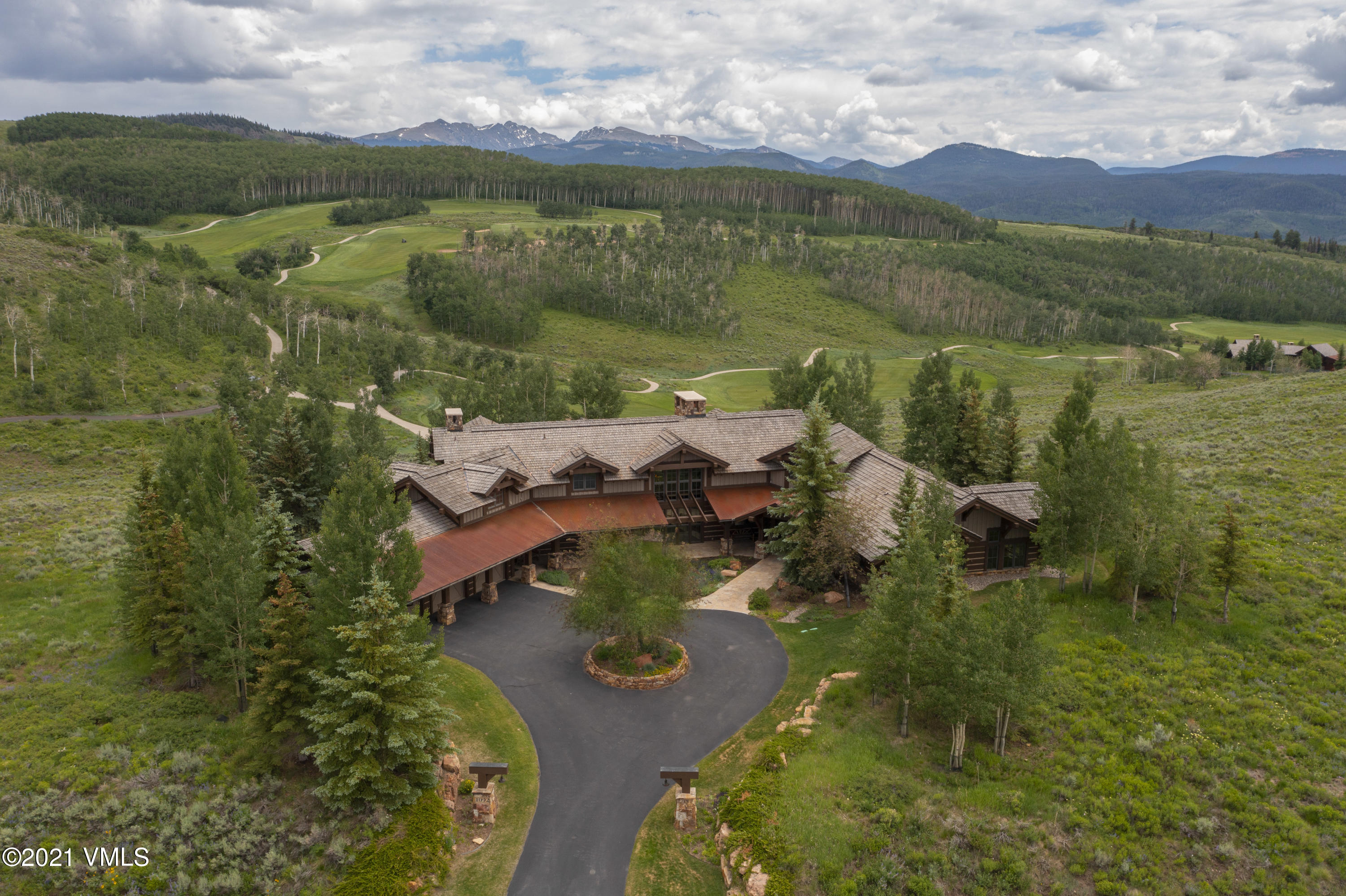 1092 Summit Trail Edwards, CO 81632 - Photo 2 of 48 a view of a lake with houses
