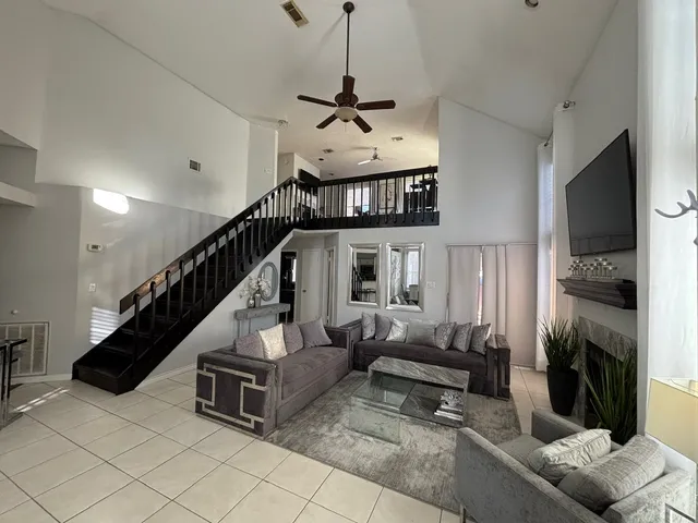 $1,895 | 30422 Arborg Drive, Spring, TX 77386