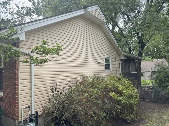 $378,000 | 9818 Melrose Street, Overland Park, KS 66214