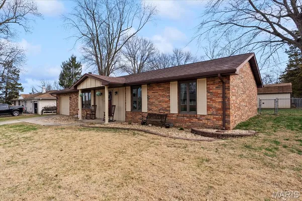 $200,000 | 414 Parkview Drive, Lebanon, IL 62254