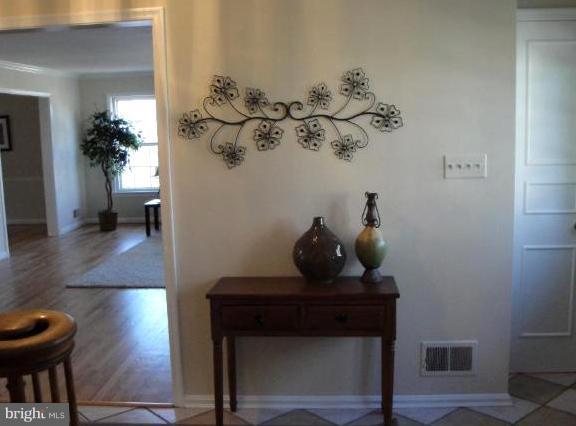 2710 Daniel Road Chevy Chase, MD 20815 - Photo 7 of 21 Hallway