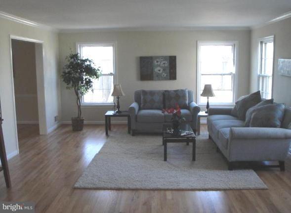 2710 Daniel Road Chevy Chase, MD 20815 - Photo 8 of 21 Living Room