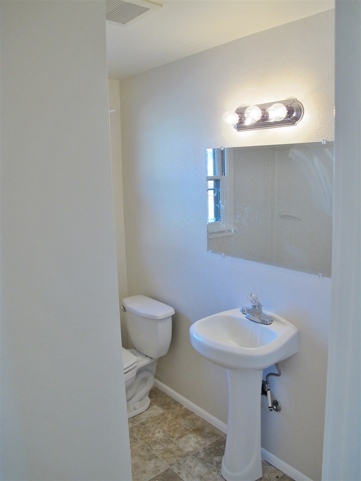 1426 Ella Road Spokane Valley, WA 99212 - Photo 7 of 20