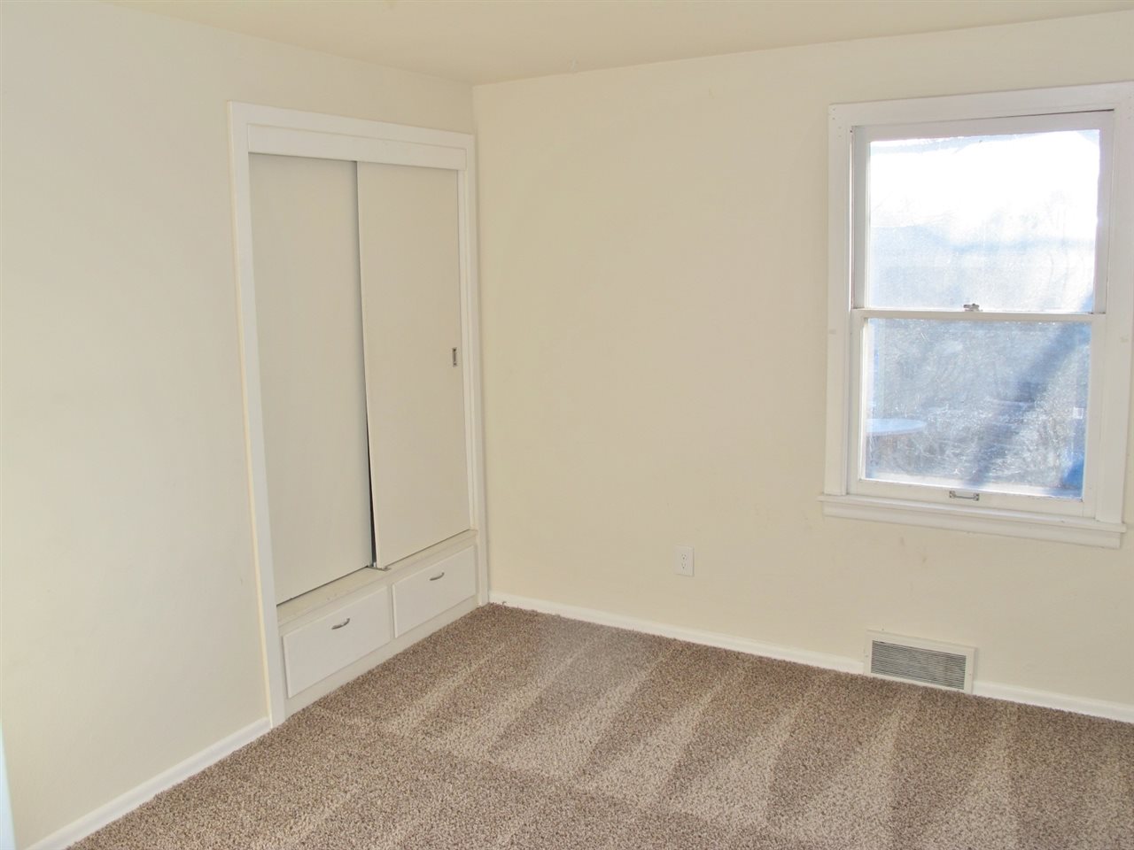 1426 Ella Road Spokane Valley, WA 99212 - Photo 8 of 20