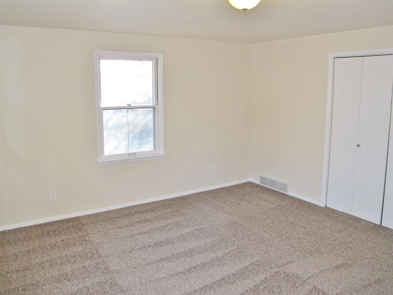 1426 Ella Road Spokane Valley, WA 99212 - Photo 9 of 20