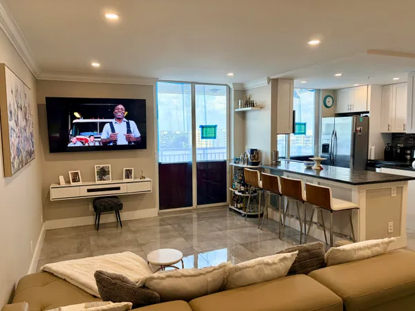 $2,400 | 1505 North Riverside Drive, Unit 1403, Pompano Beach, FL 33062