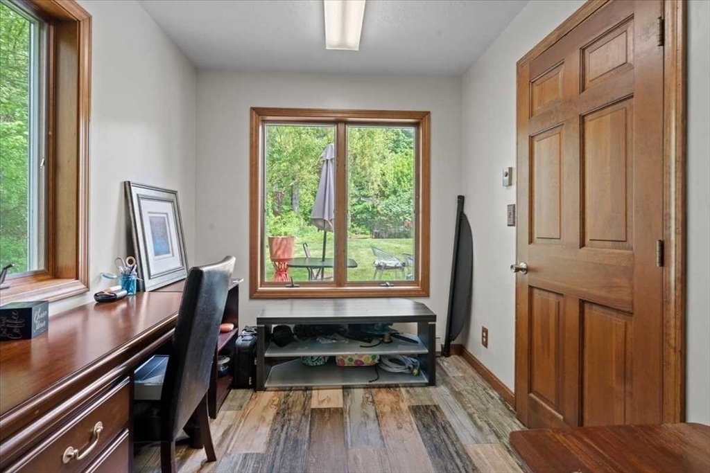 113 Harrington Road Charlton, MA 01507 - Photo 27 of 41