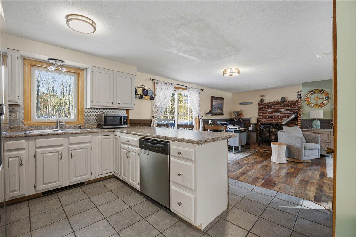 5 Heidi Street Springvale, ME 04083 - Photo 13 of 33 12-5 Heidi-12