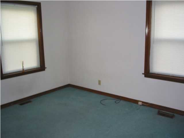 4612 Dohn Road Louisville, KY 40216 - Photo 7 of 19 Additional Photo