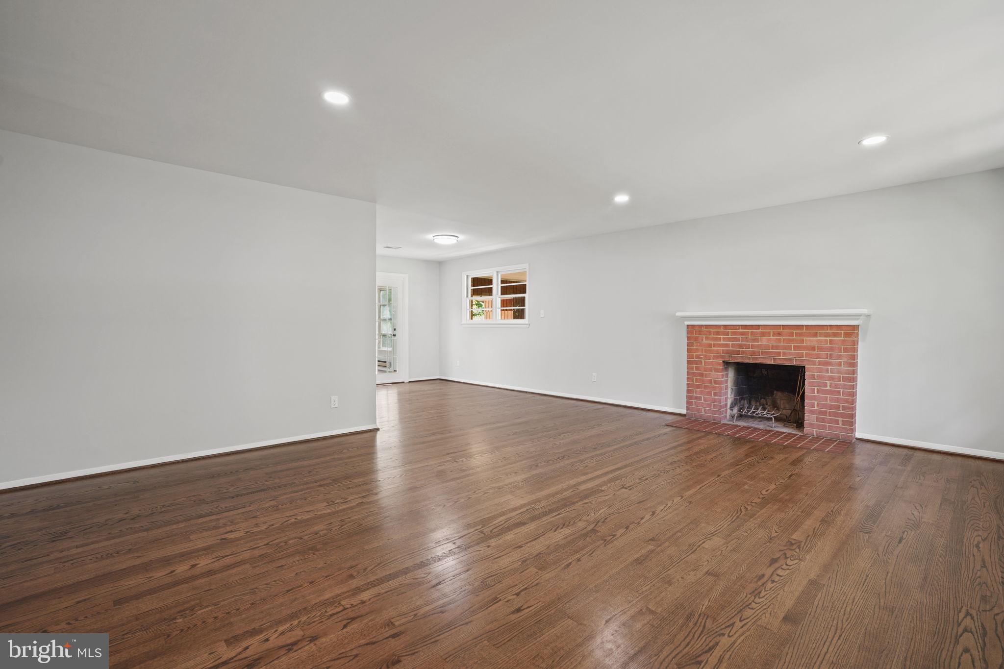 9412 Robnel Avenue Manassas, VA 20110 - Photo 11 of 20