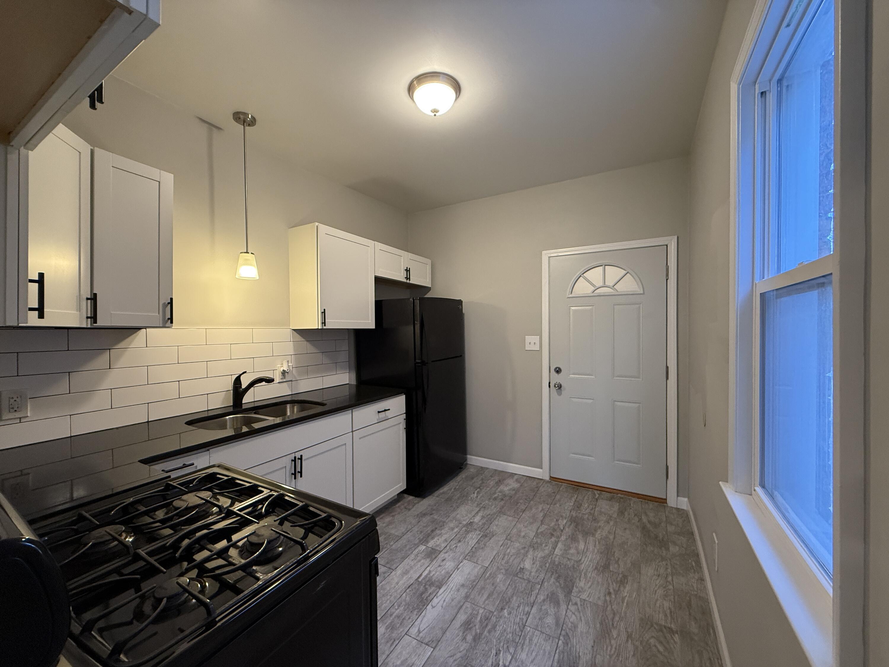 351 Westminster Street Detroit, MI 48202 - Photo 6 of 14 IMG_9308