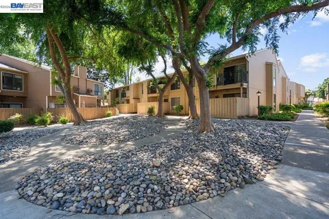 $378,950 | 8975 Alcosta Boulevard, Unit 132, San Ramon, CA 94583