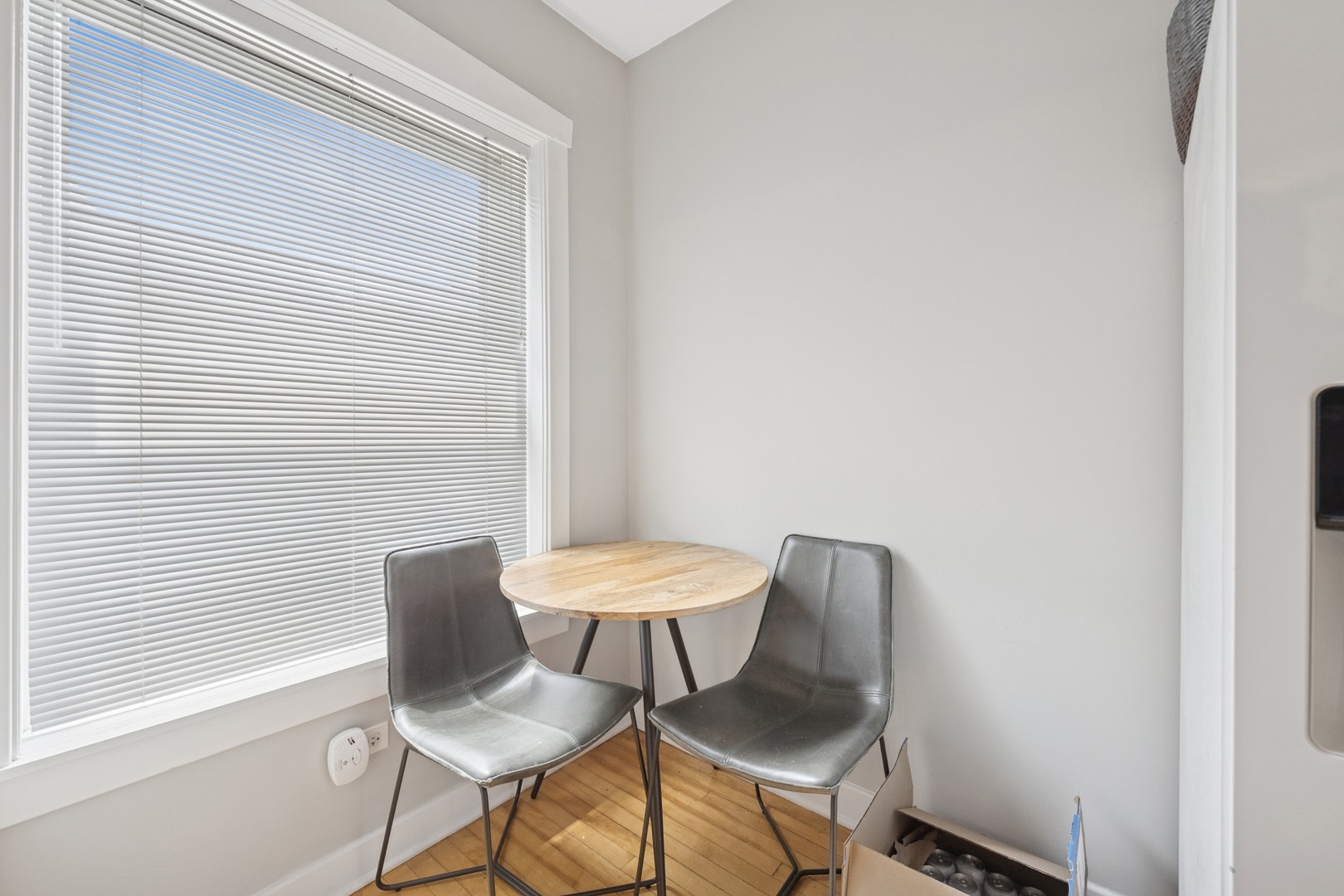 Undisclosed Address Chicago, IL 60657 - Photo 5 of 9