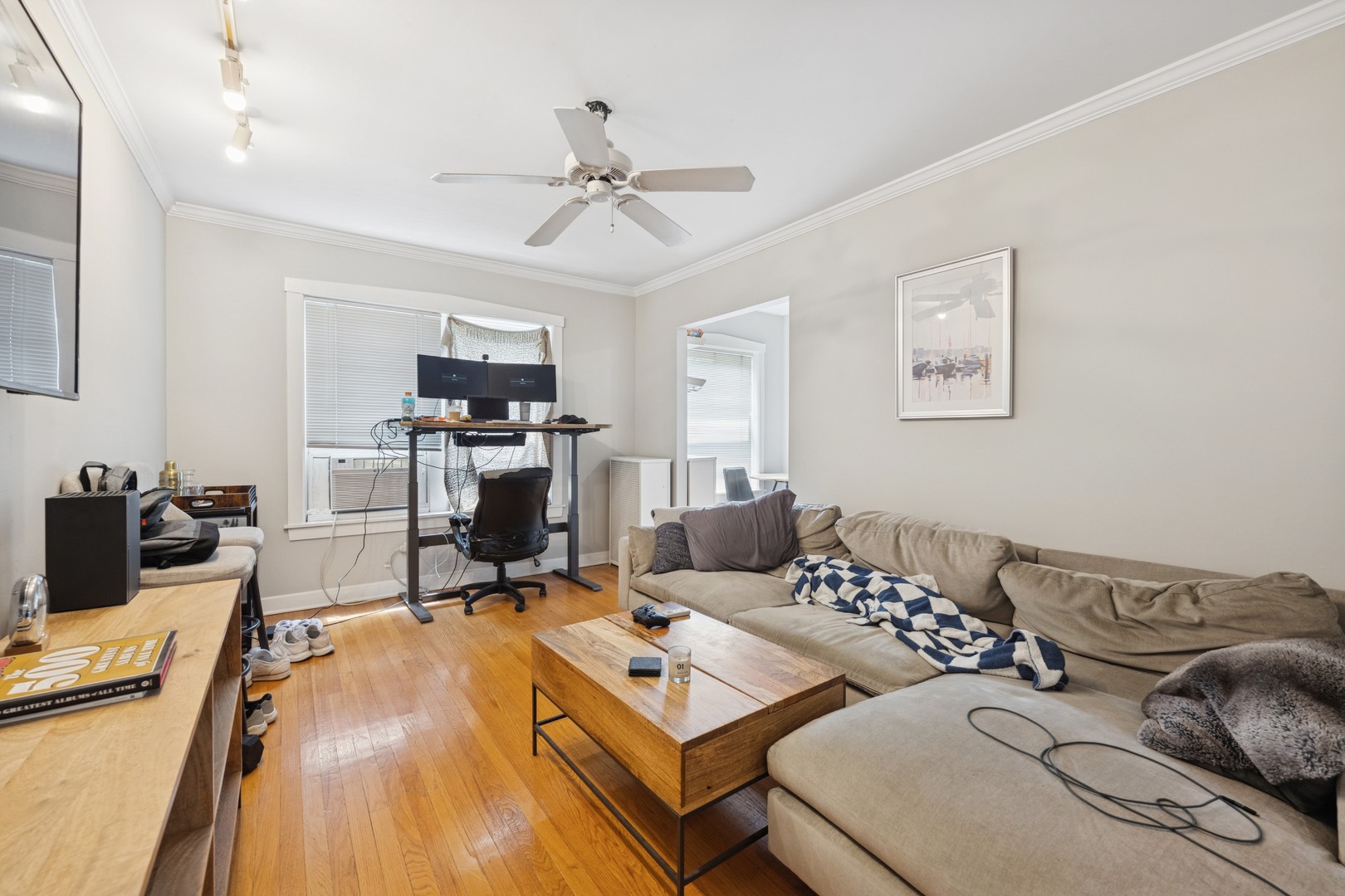 Undisclosed Address Chicago, IL 60657 - Photo 8 of 9