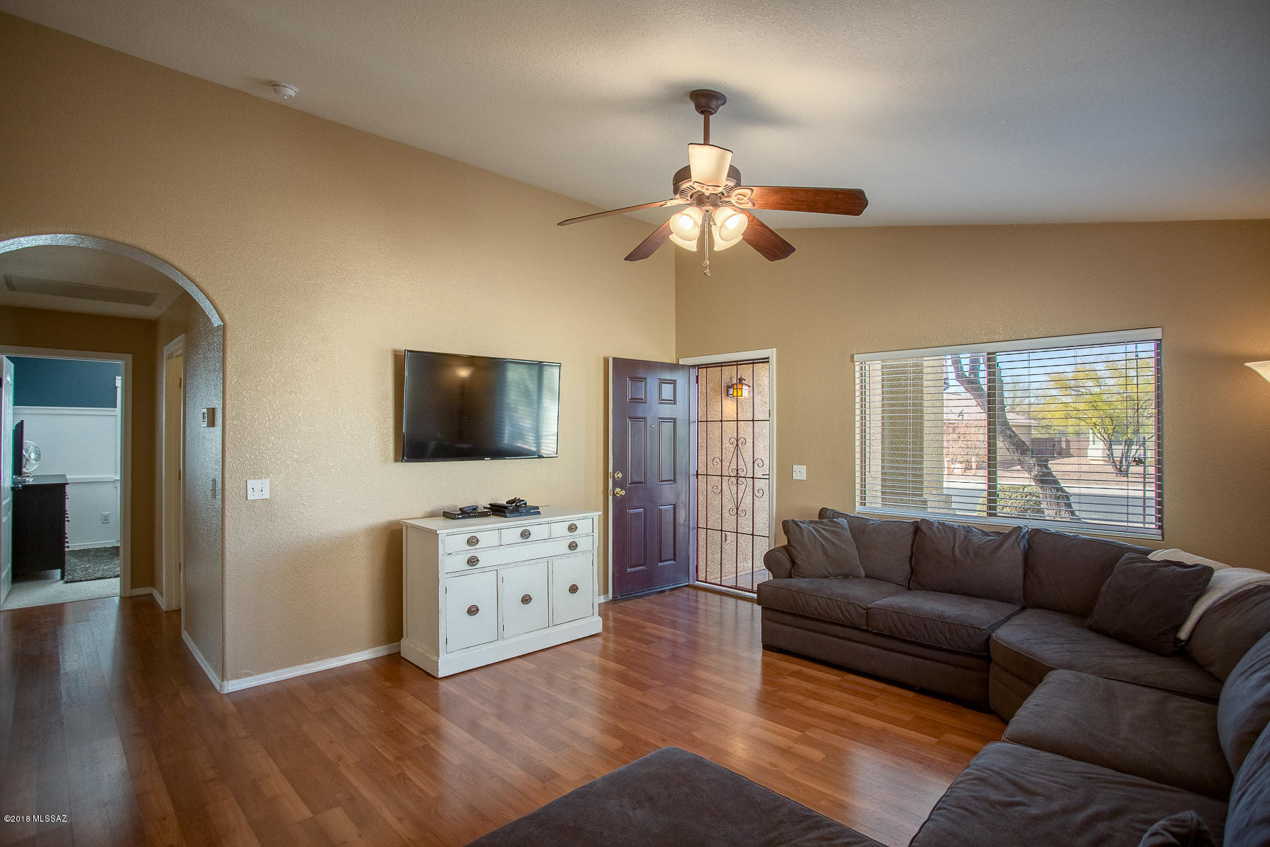 9508 North Winter Wren Avenue Tucson, AZ 85742 - Photo 4 of 21
