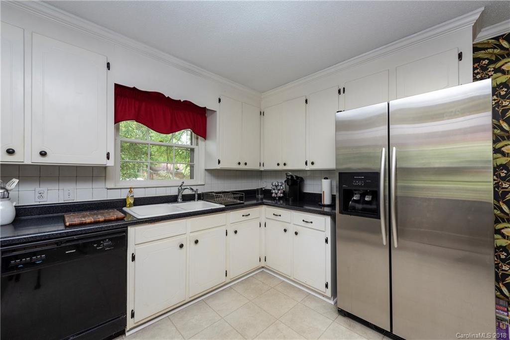 1325 Hawthorne Road Lancaster, SC 29720 - Photo 16 of 22 Gallery Image 16