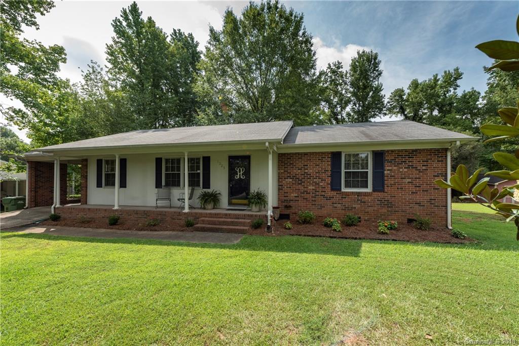 1325 Hawthorne Road Lancaster, SC 29720 - Photo 3 of 22 Gallery Image 3