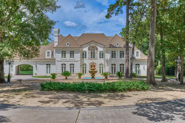 $3,295,000 | 206 North Tranquil Path, The Woodlands, TX 77380