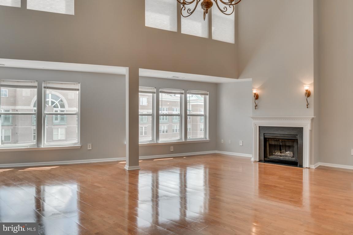 12000 Market Street, Unit 419 Reston, VA 20190 - Photo 9 of 38 Tons of natural light