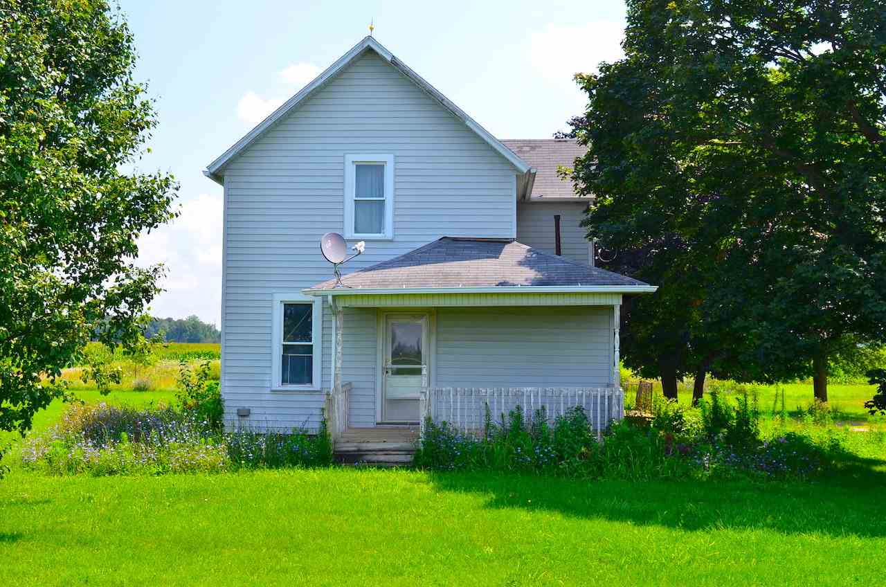9318 Frazier Road Fort Wayne, IN 46818 - Photo 1 of 26