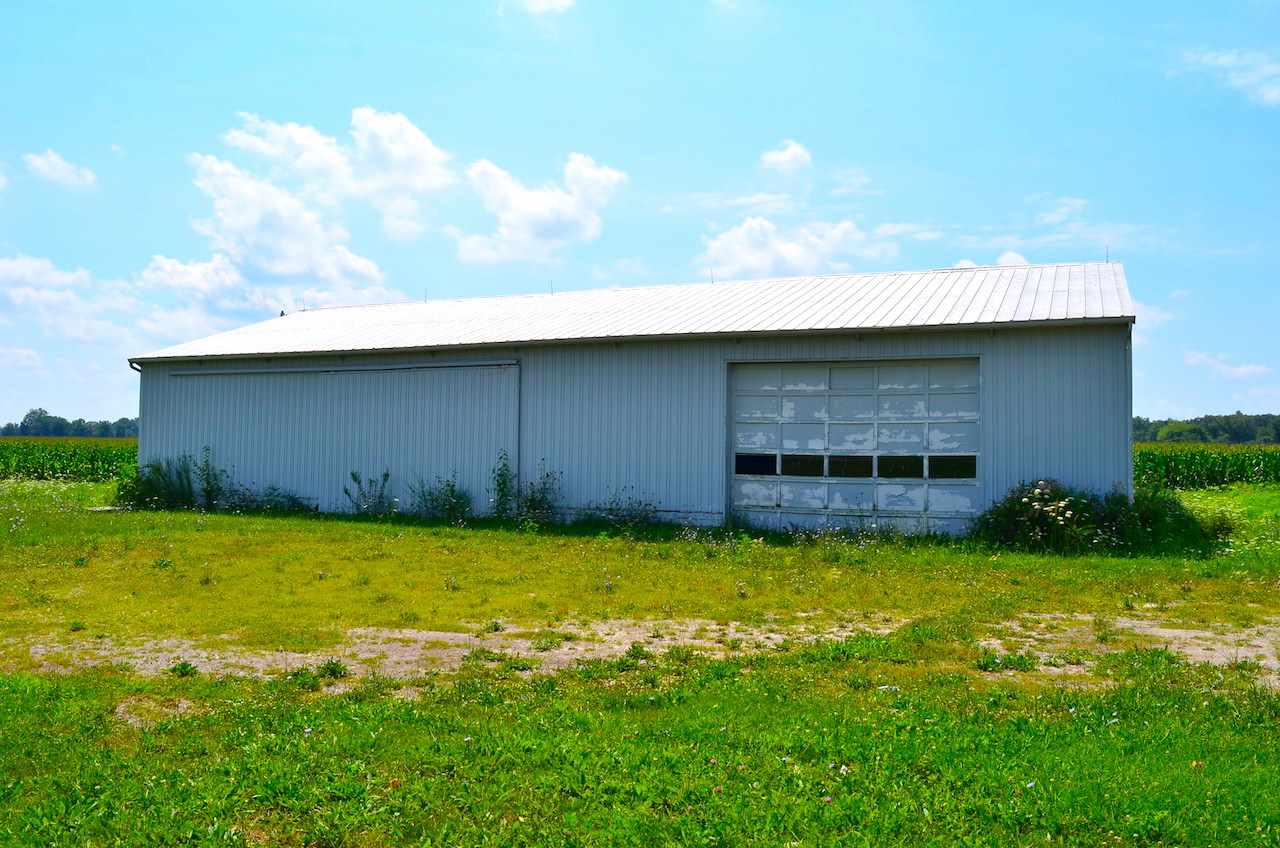 9318 Frazier Road Fort Wayne, IN 46818 - Photo 11 of 26