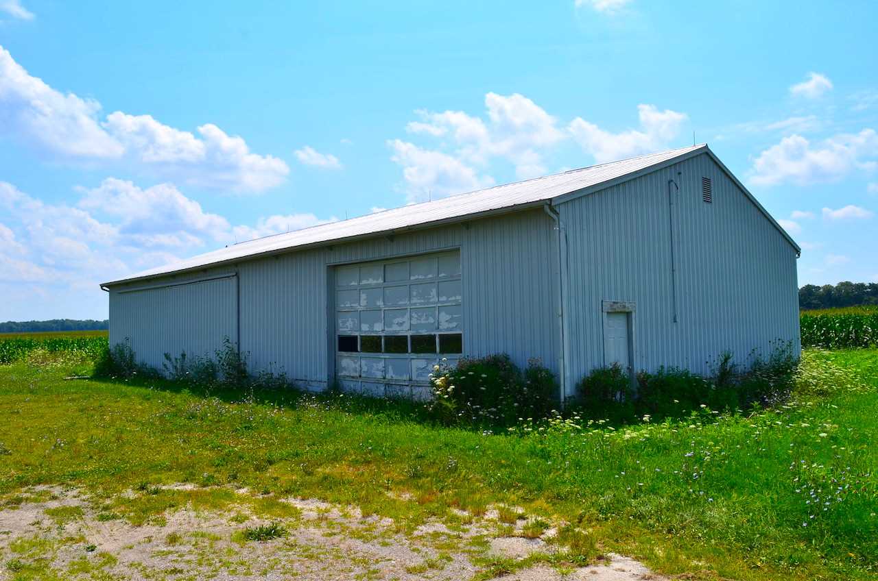 9318 Frazier Road Fort Wayne, IN 46818 - Photo 12 of 26