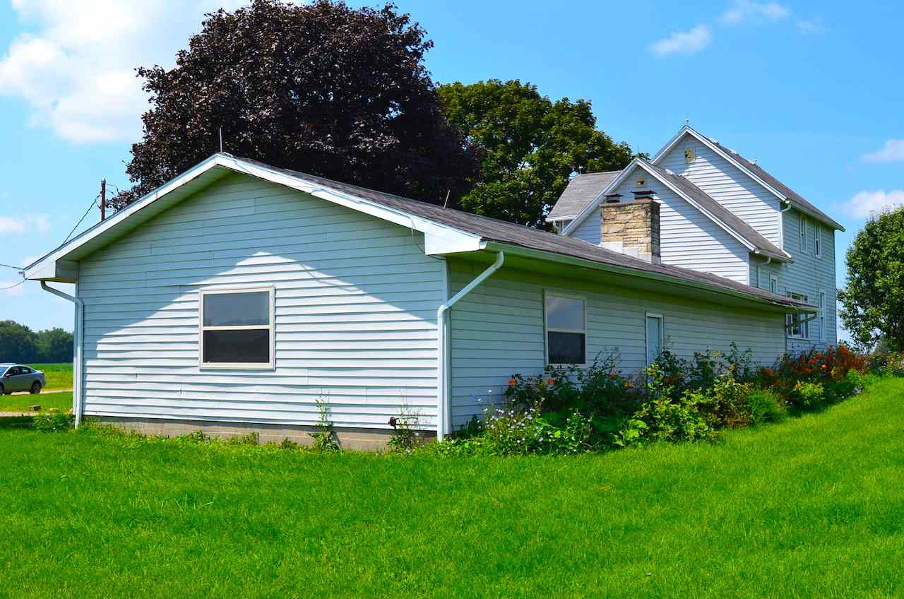 9318 Frazier Road Fort Wayne, IN 46818 - Photo 5 of 26