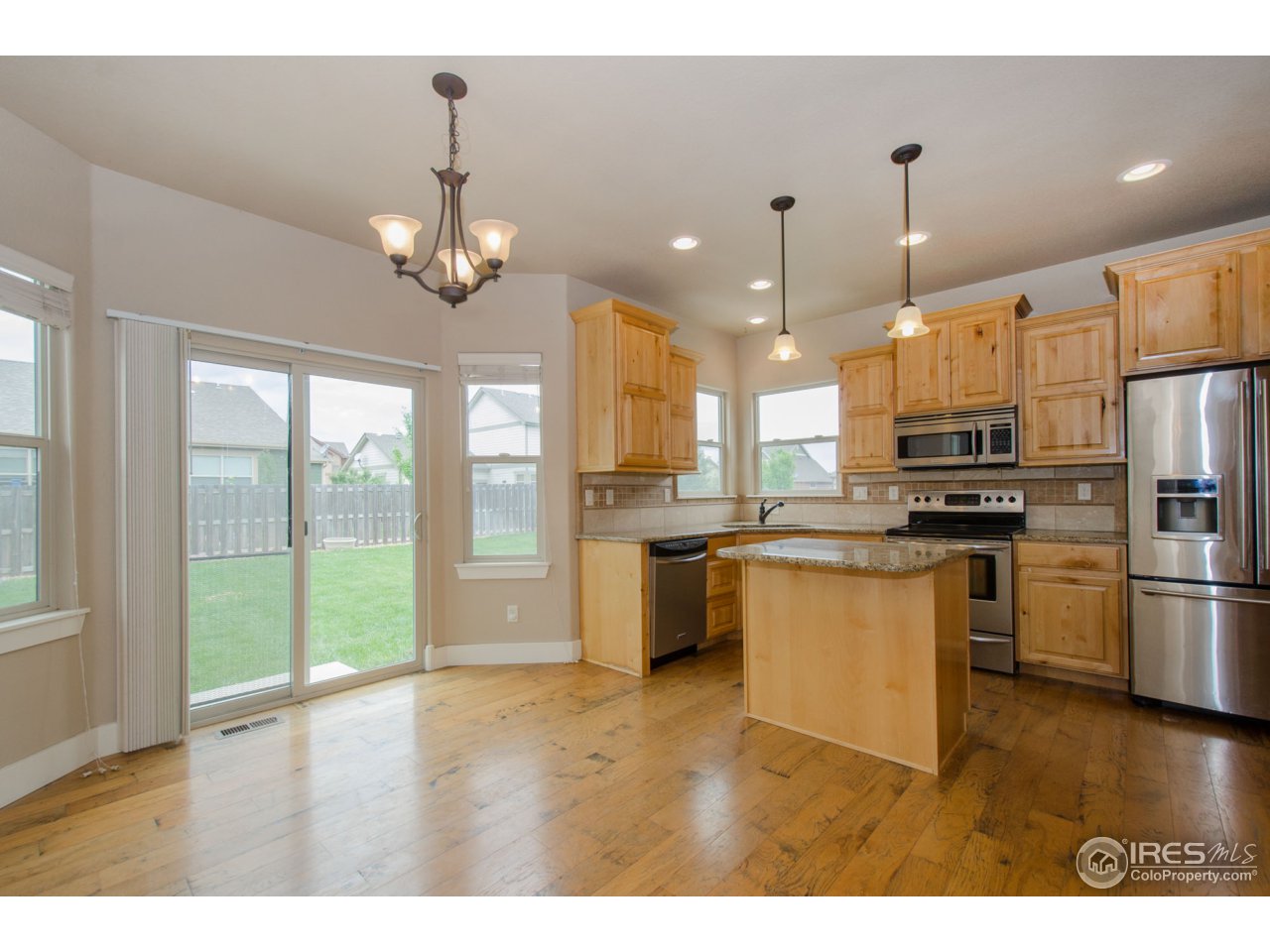 7367 McClellan Road Wellington, CO 80549 - Photo 7 of 25 Great cabinets