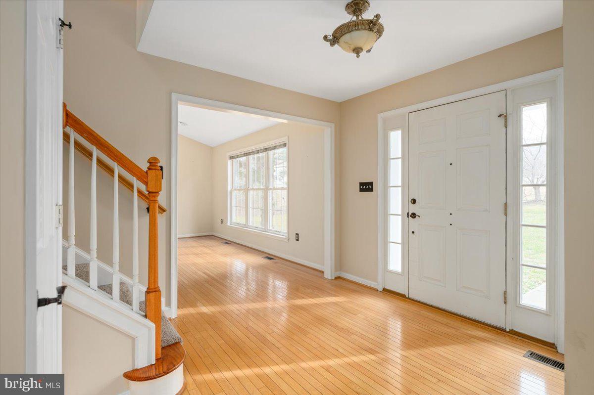 765 Poplar Road Stafford, VA 22556 - Photo 5 of 41 Gallery Image 5