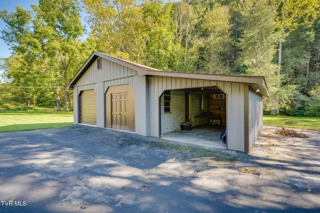 $384,900 | 1605 Ryder Church Road, Bluff City, TN 37618