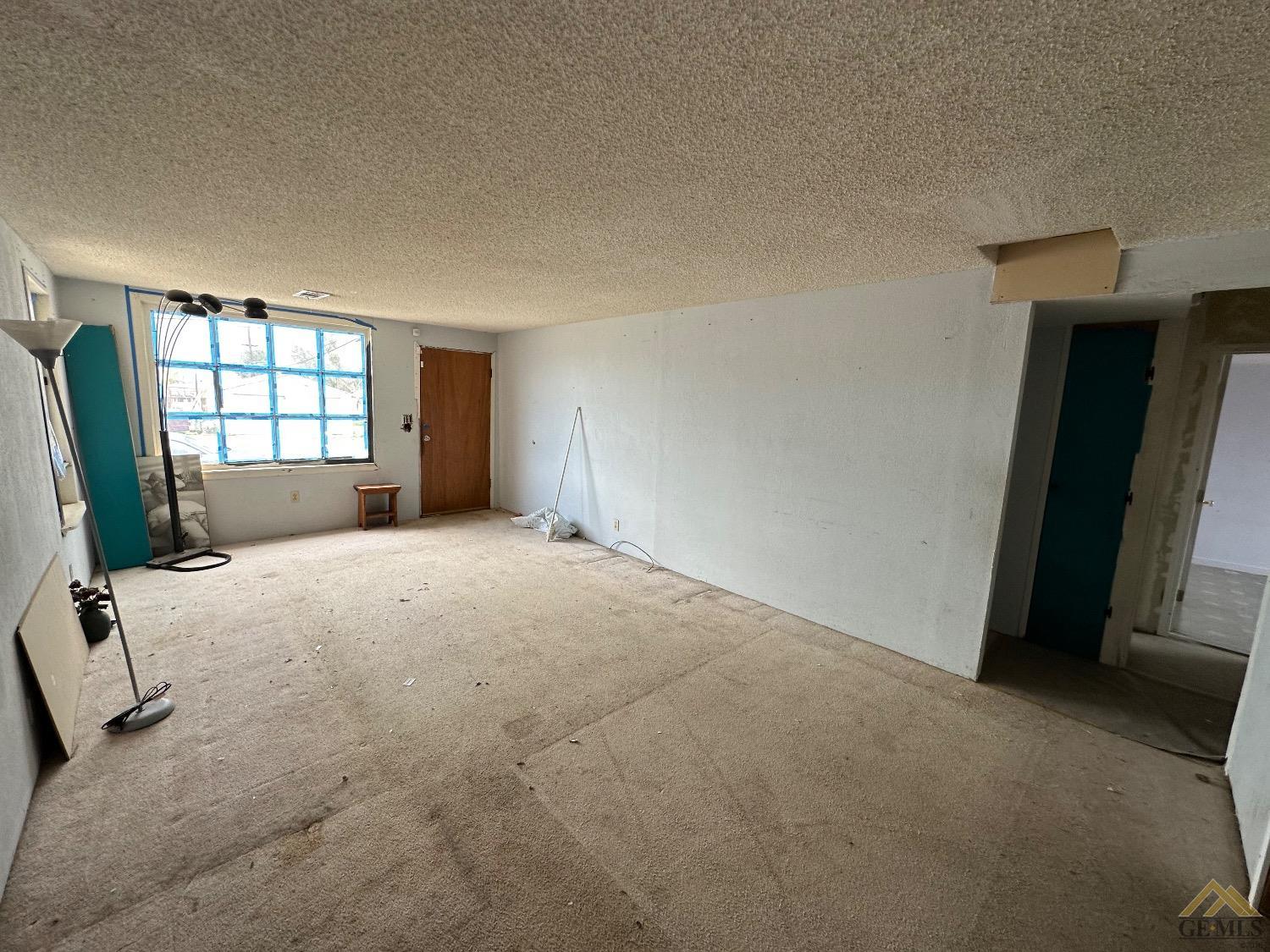 Undisclosed Address Taft, CA 93268 - Photo 2 of 22 a view of empty room with windows